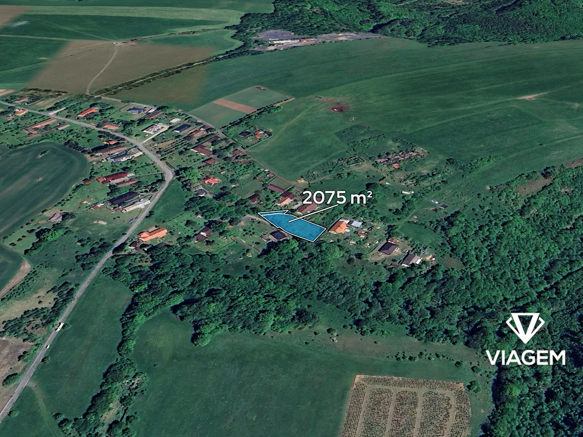 Prodej stavebního pozemku 1992 m²